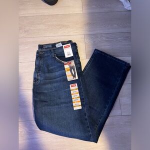 wrangler Relaxed Fit Jeans 38x32